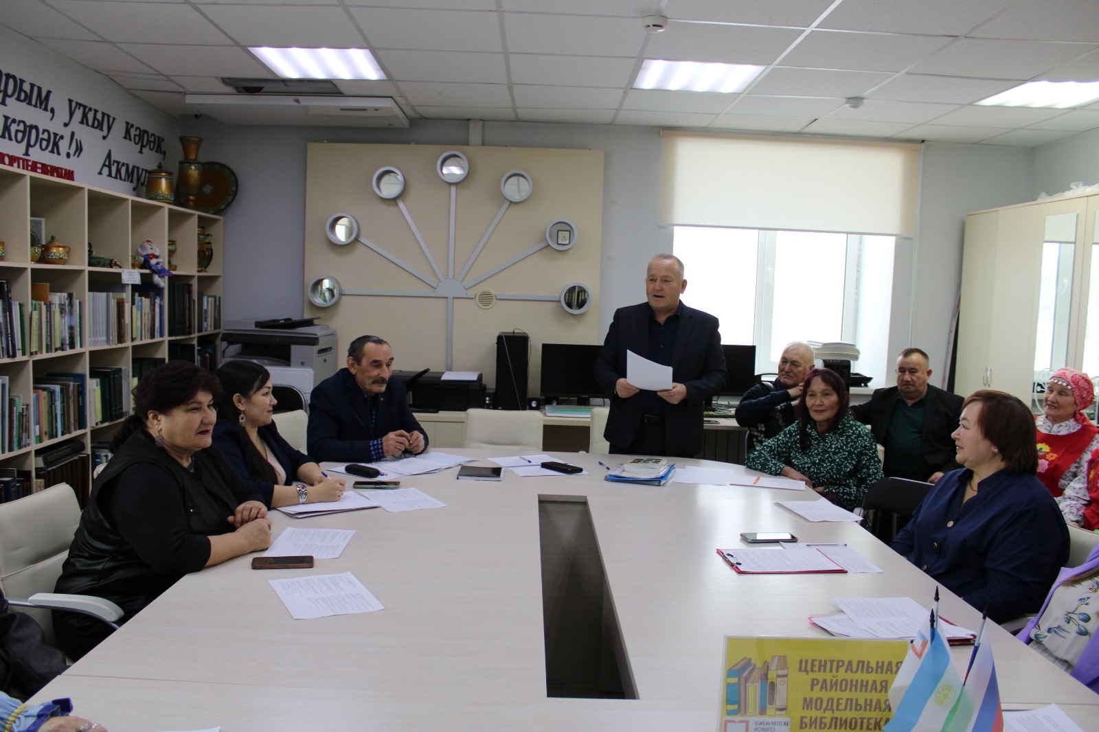 Марат Буляков Караидельский ИЦ Круглый стол, посвященный Дню науки в России