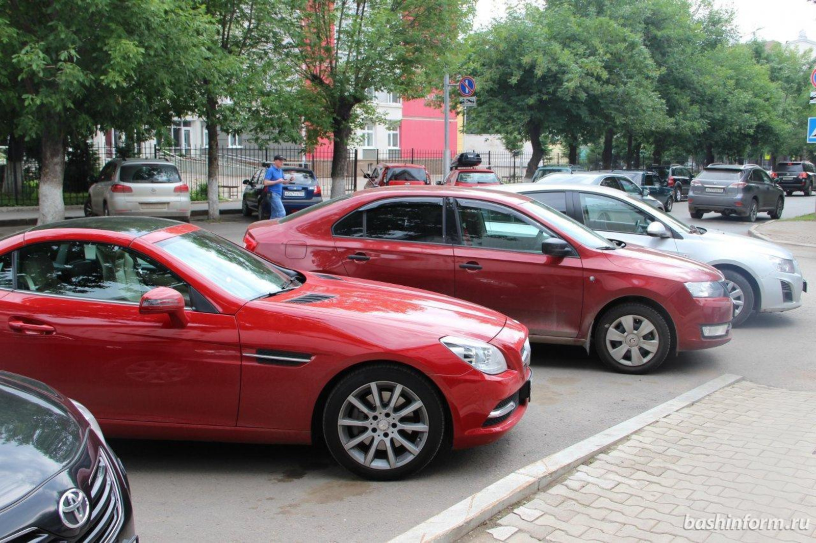 Жители России смогут купить подержанный автомобиль через Госуслуги