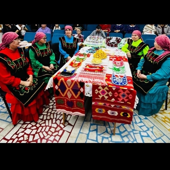 Ҡариҙелдәр хазинаның серҙәрен өйрәнә