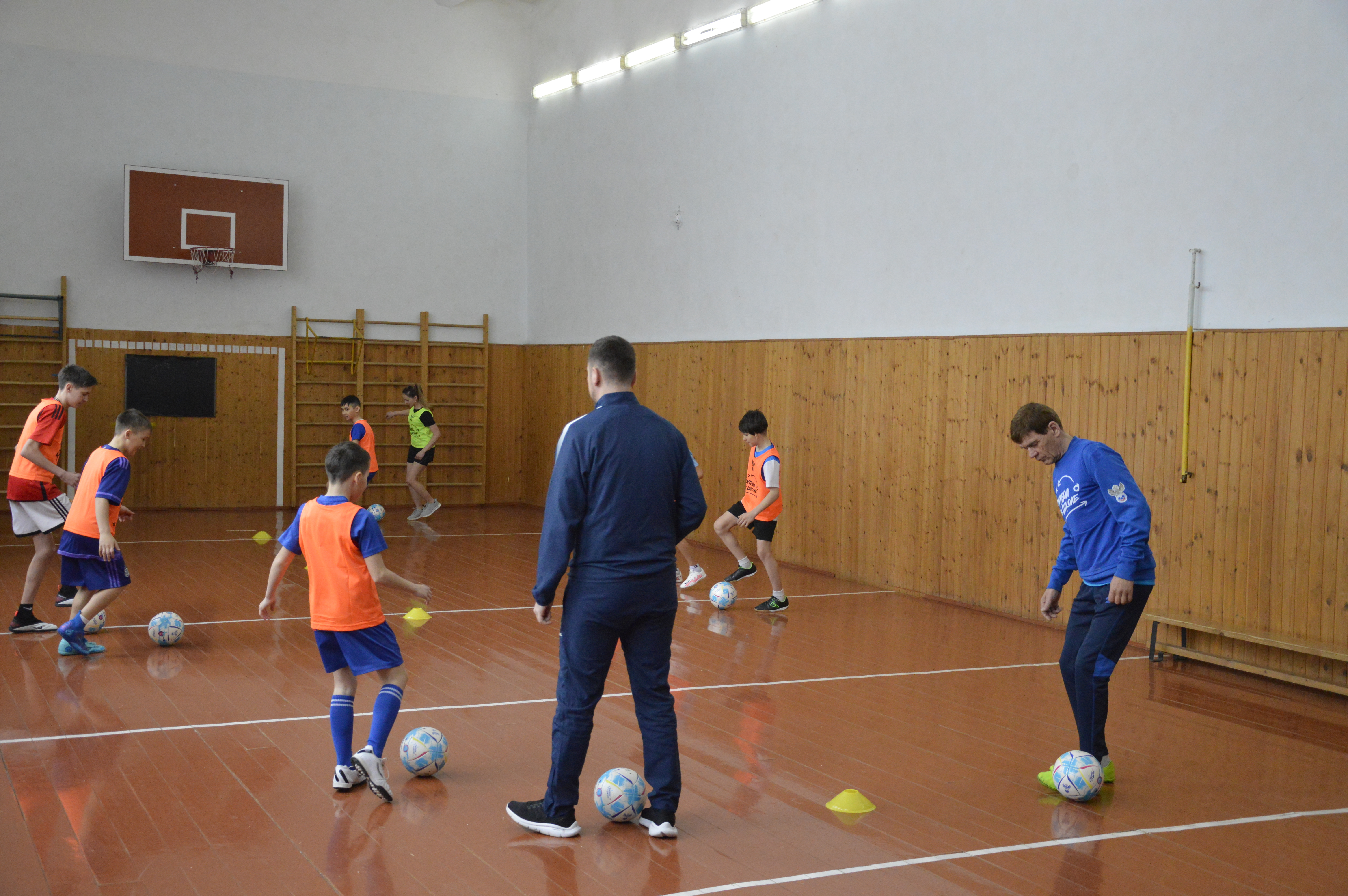 Караидельская СОШ №1 участвует в проекте «Футбол в школе»